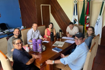 PREFEITURA E CÂMARA DISCUTEM REALIZAÇÃO DA CAMINHADA DO AUTISMO