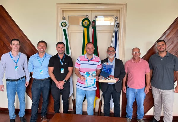 PREFEITURA RECEBE DIRIGENTES DA CAIXA ECONÔMICA FEDERAL