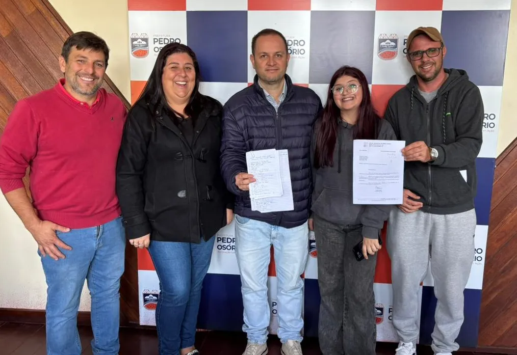 MORADORAS LEVAM SOLICITAÇÕES DO BAIRRO SANTA TERESA