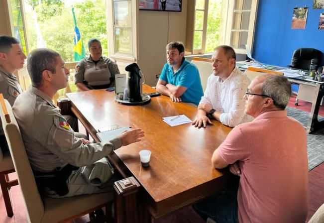 MAJOR DA BRIGADA VISITA O MUNICÍPIO 