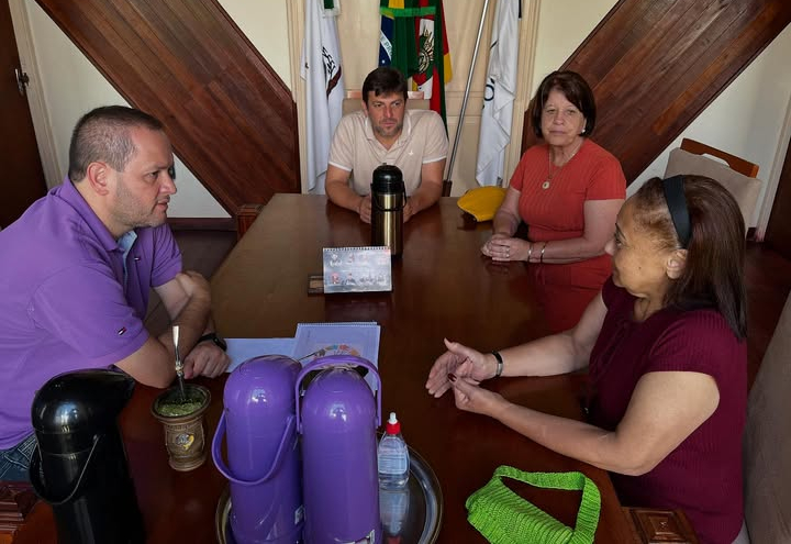 Visita de cortesia da vereadora Amália Ritta