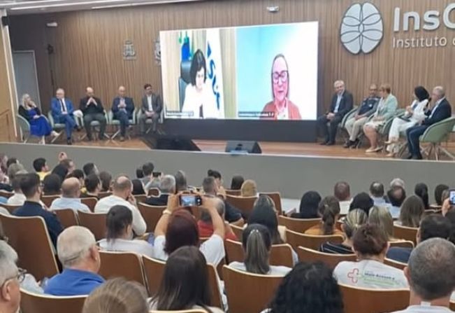 SAÚDE BUSCA SOLUÇÕES EM REUNIÃO COM MINISTÉRIO