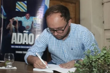 ESCRITOR PEDROOSORIENSE LANÇARÁ NOVO LIVRO HOJE