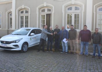 Prefeitura recebe novo carro para frota da Saúde